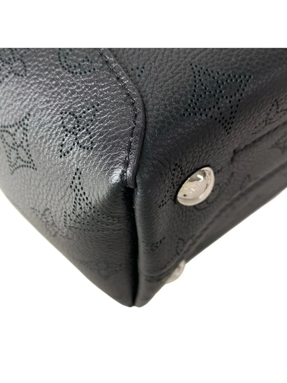 Louis Vuitton Tote Mahina Hina PM Noir Leather Cowhide